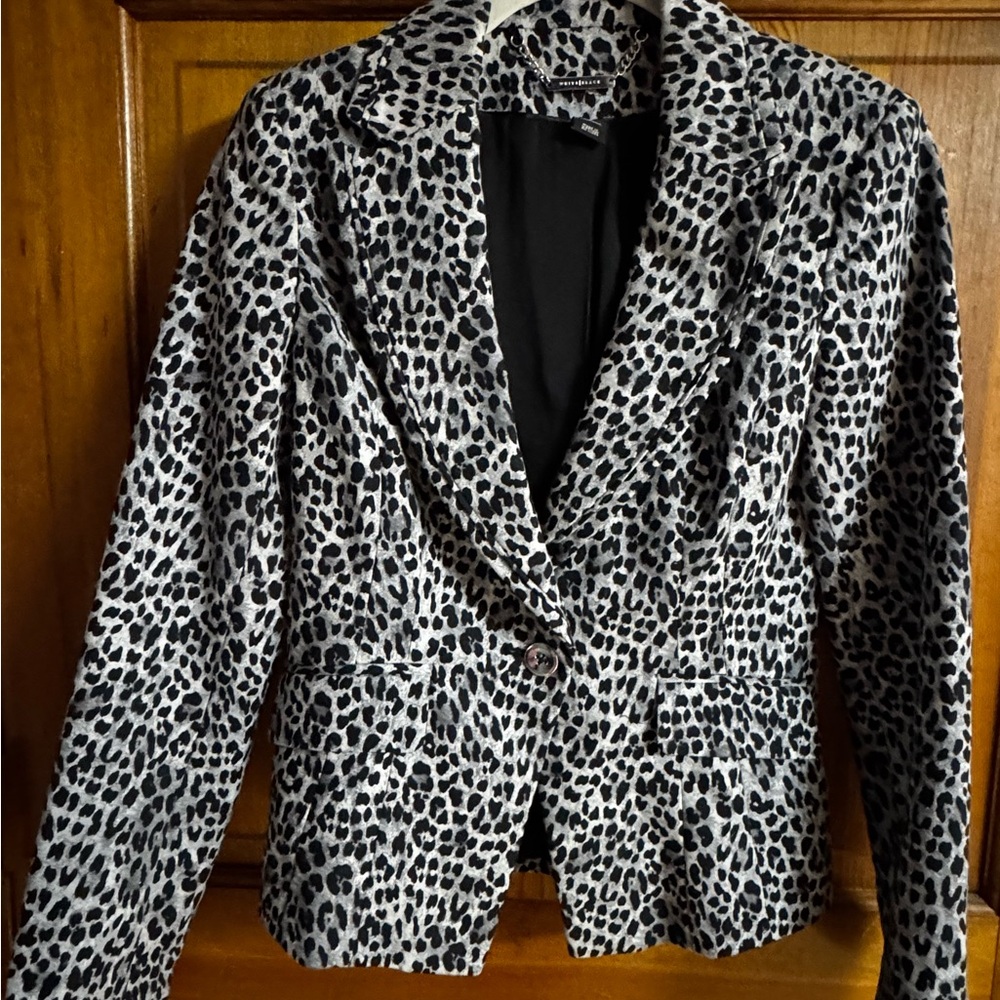 White House Black Market Leopard Print Blazer